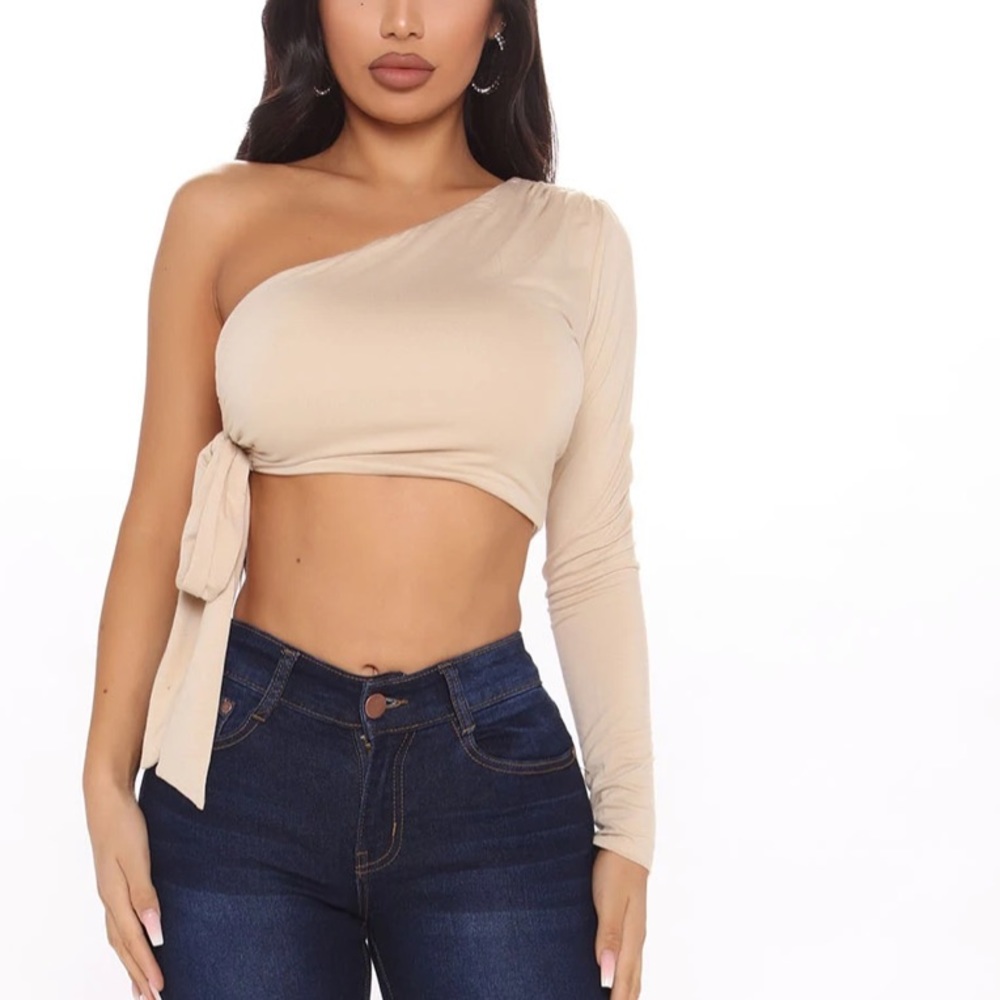One shoulder top
